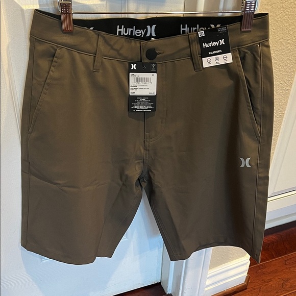 Hurley Brown Men's WalkShorts - Picture 1 of 3